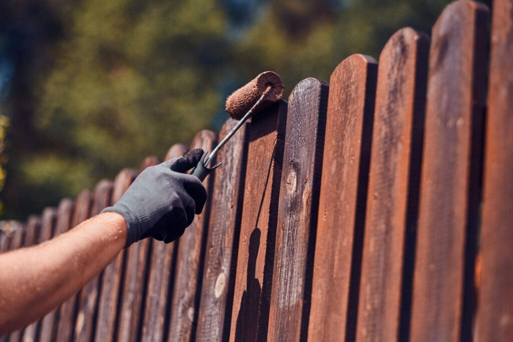 fence painting