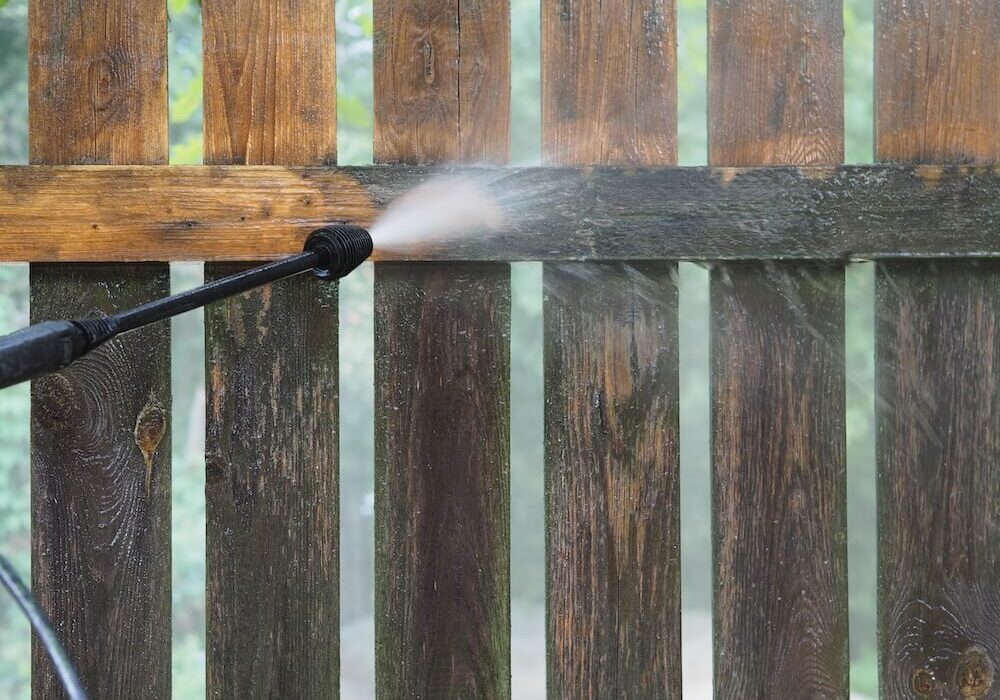 fence pressure washing